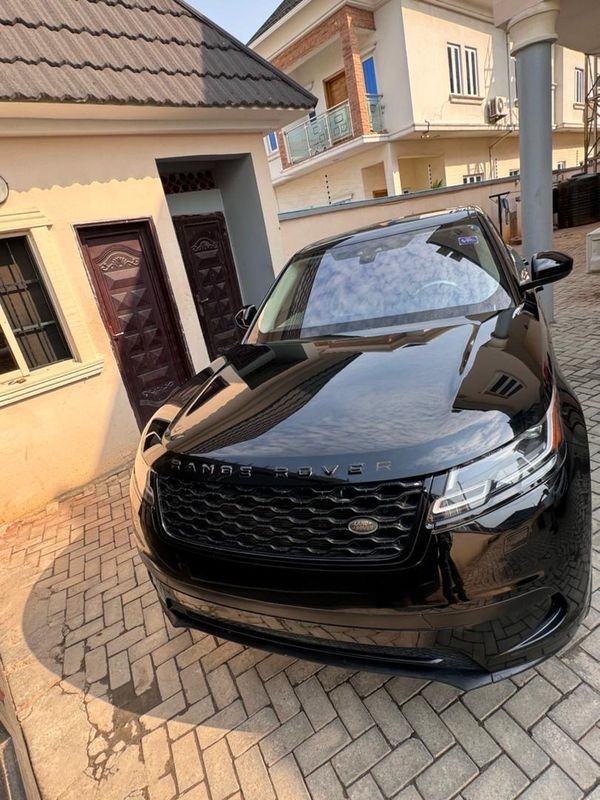 Thumbnail 6 of 2018 Land Rover Velar Range Rover Velar